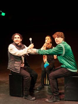 Tschick14(c)schnuerschuh_theater-boettcherundtiensch